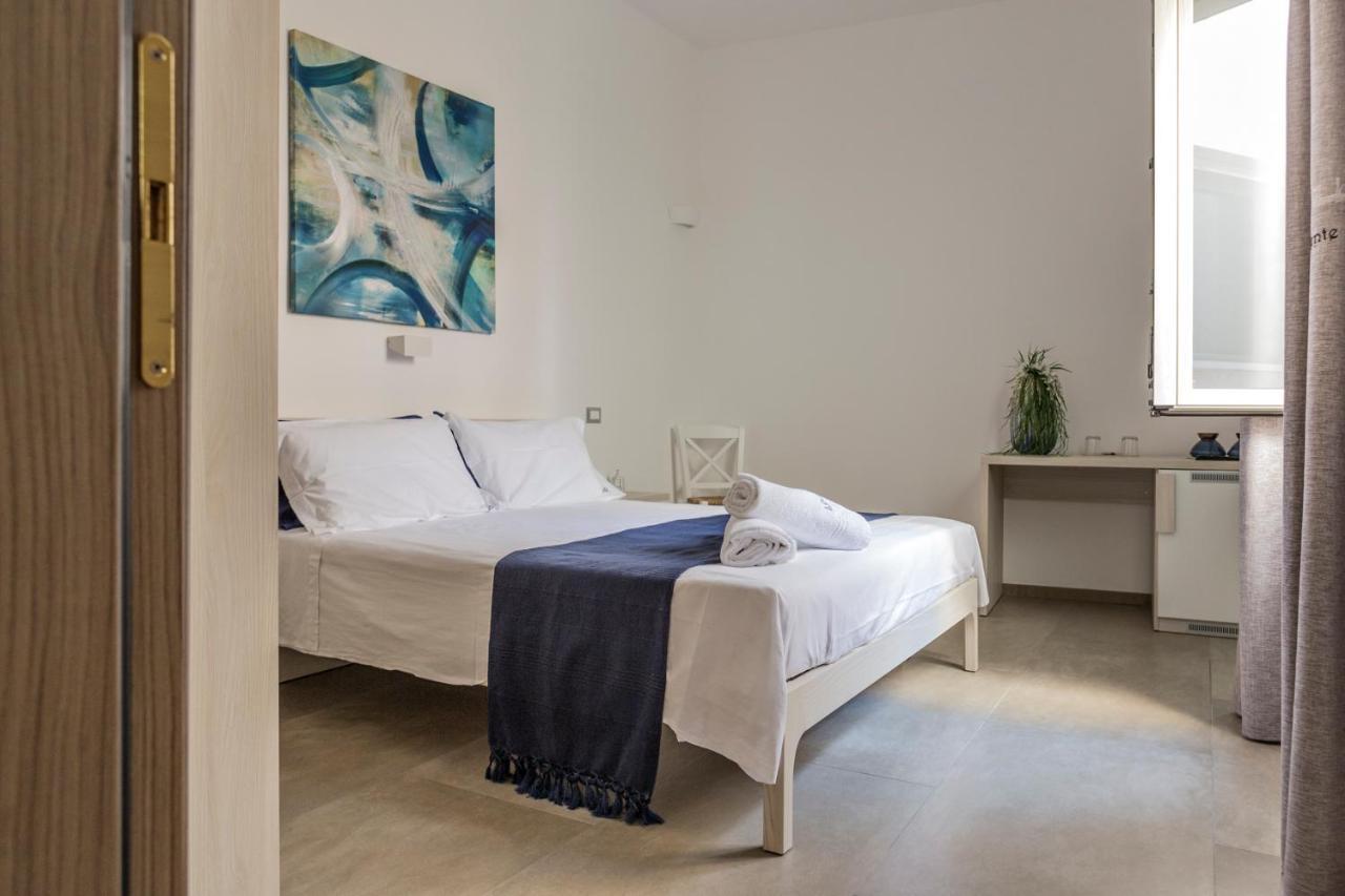 La Loggia Dei Rayno Bed & Breakfast เลชเช ภายนอก รูปภาพ