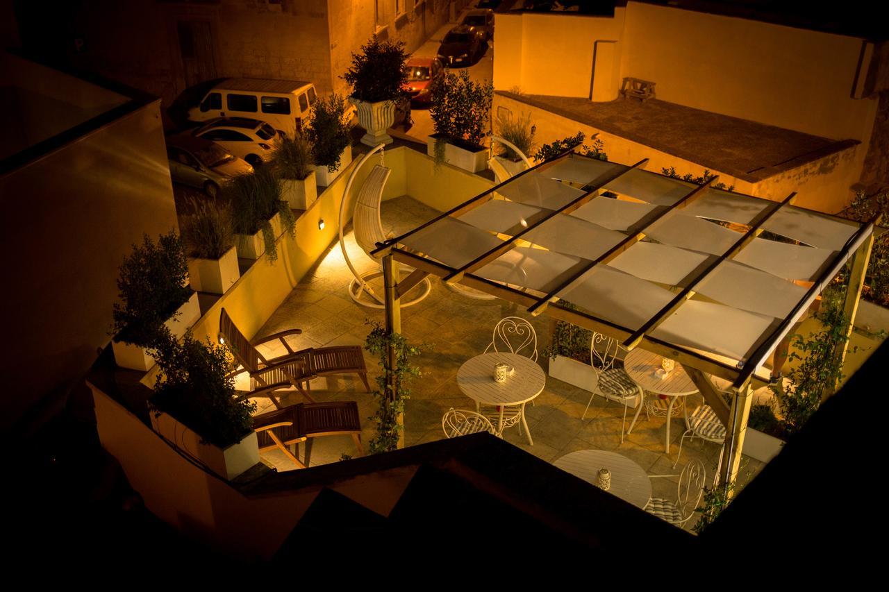 La Loggia Dei Rayno Bed & Breakfast เลชเช ภายนอก รูปภาพ