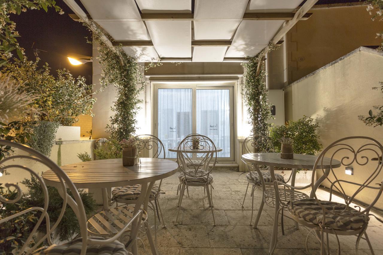 La Loggia Dei Rayno Bed & Breakfast เลชเช ภายนอก รูปภาพ