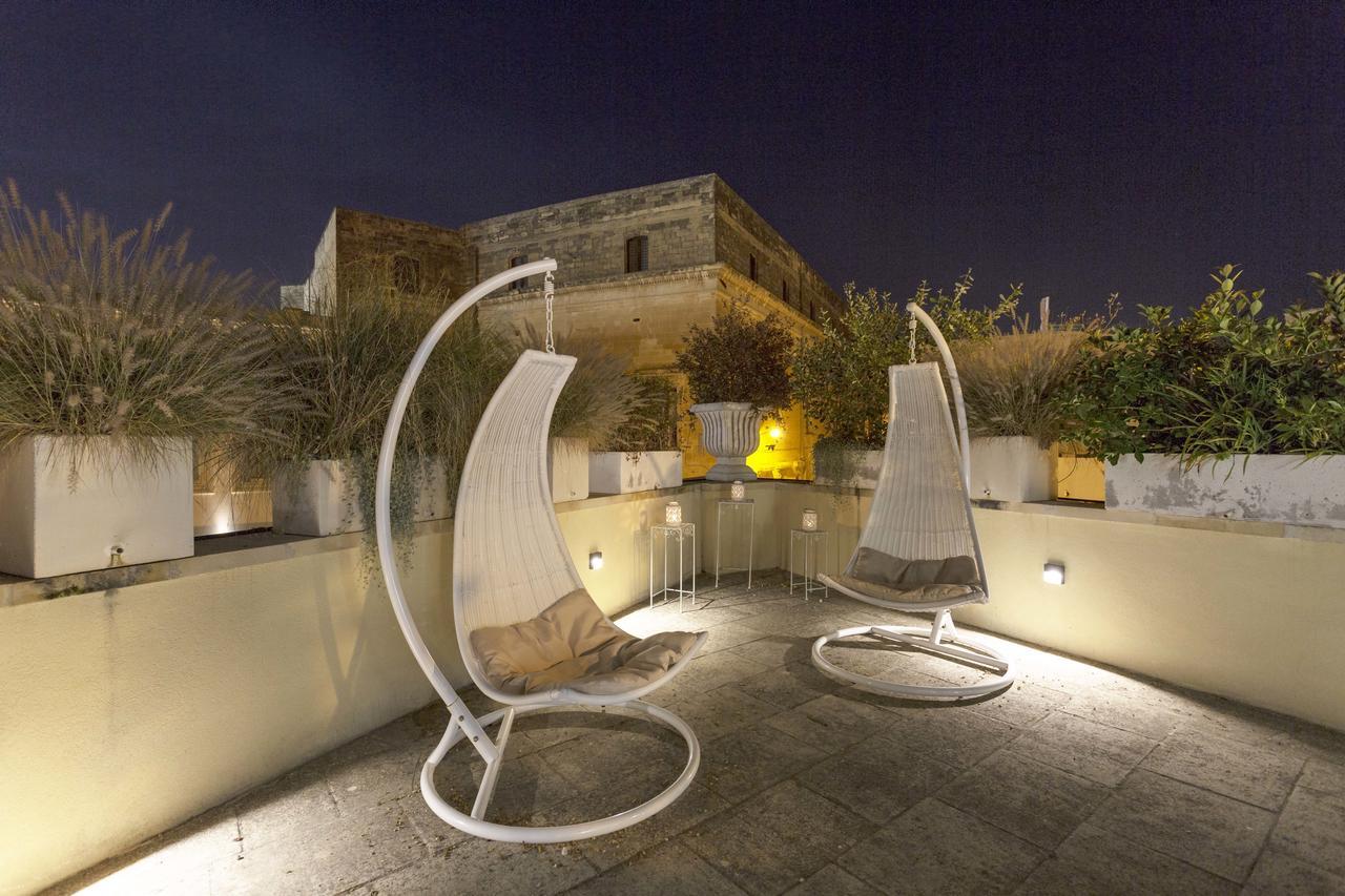 La Loggia Dei Rayno Bed & Breakfast เลชเช ภายนอก รูปภาพ