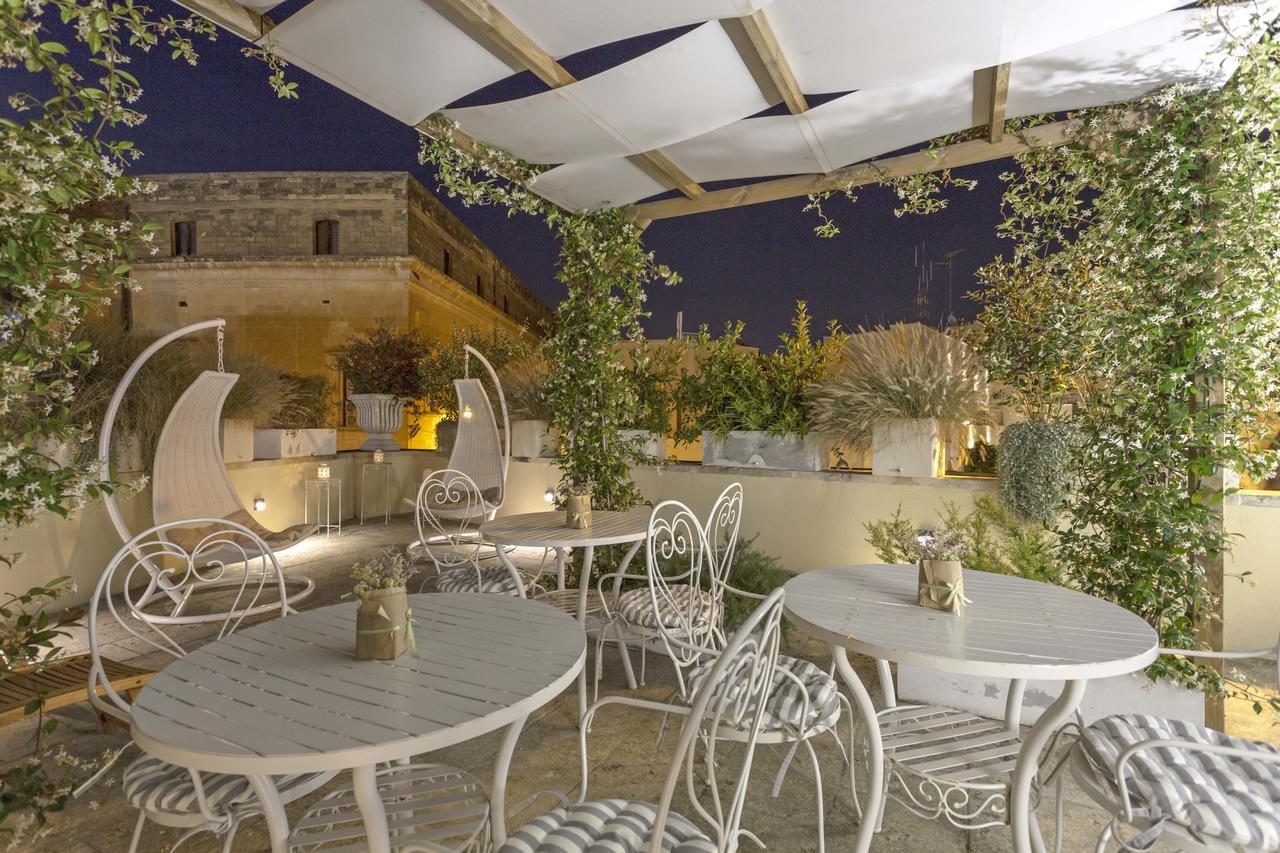 La Loggia Dei Rayno Bed & Breakfast เลชเช ภายนอก รูปภาพ